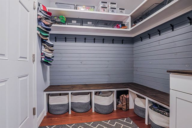 8 poor farm Road, Brookline, NH 03033