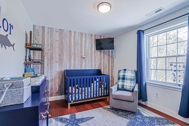 8 poor farm Road, Brookline, NH 03033