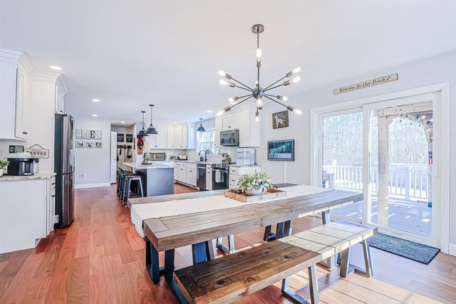 8 poor farm Road, Brookline, NH 03033