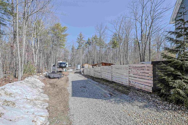 8 poor farm Road, Brookline, NH 03033