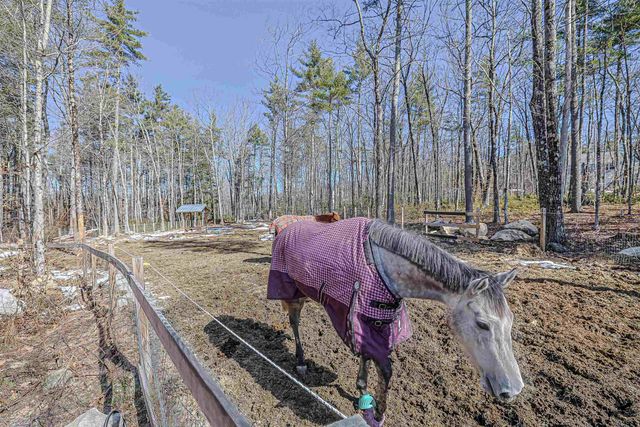 8 poor farm Road, Brookline, NH 03033