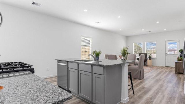 3929 Bronco Station, League City, TX 77573