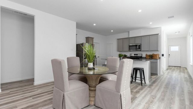 3929 Bronco Station, League City, TX 77573