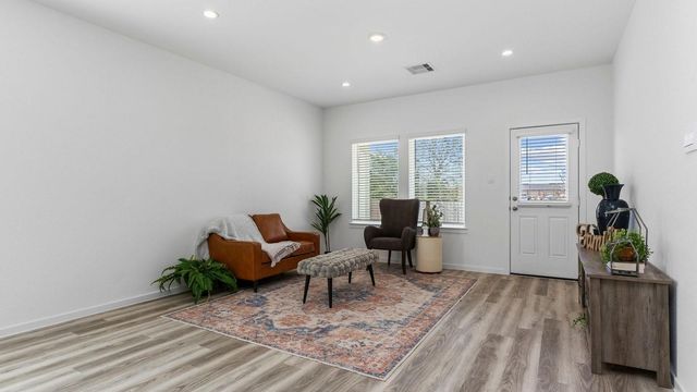 3929 Bronco Station, League City, TX 77573