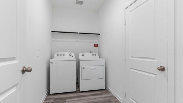 3929 Bronco Station, League City, TX 77573