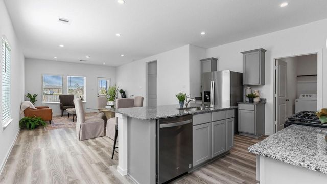 3929 Bronco Station, League City, TX 77573