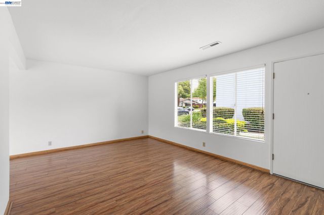 3002 Tonopah Cir, Pleasanton, CA 94588