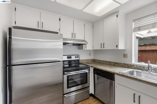 3002 Tonopah Cir, Pleasanton, CA 94588