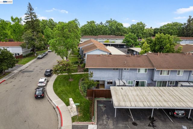 3002 Tonopah Cir, Pleasanton, CA 94588