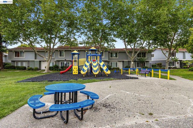 3002 Tonopah Cir, Pleasanton, CA 94588