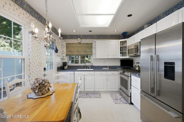 737A Chatham Lane, Manchester, NJ 08759