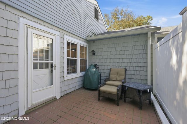 737A Chatham Lane, Manchester, NJ 08759