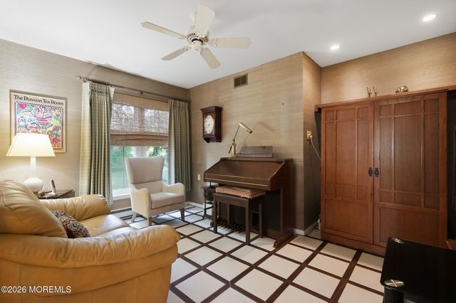 737A Chatham Lane, Manchester, NJ 08759