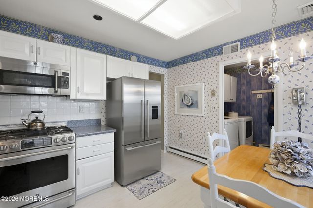 737A Chatham Lane, Manchester, NJ 08759