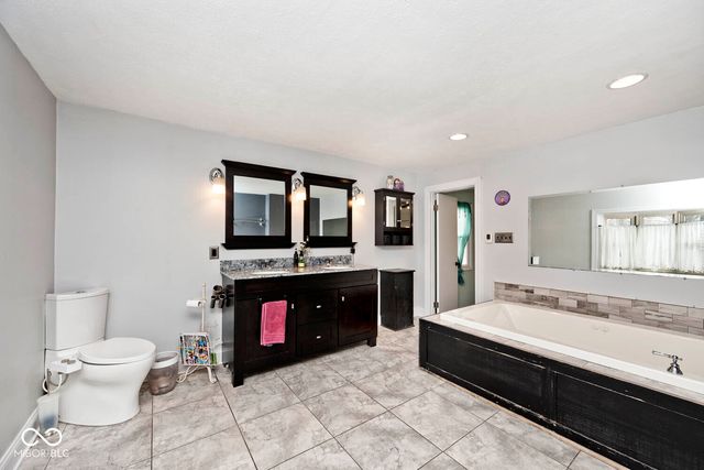 6348 Kingsley Drive, Indianapolis, IN 46220