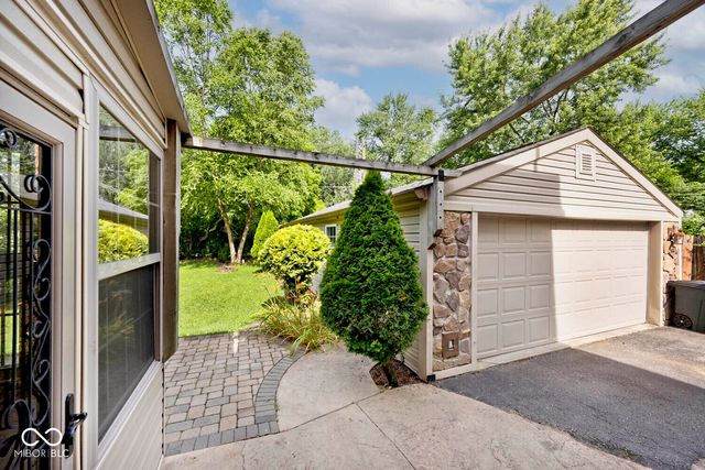 6348 Kingsley Drive, Indianapolis, IN 46220