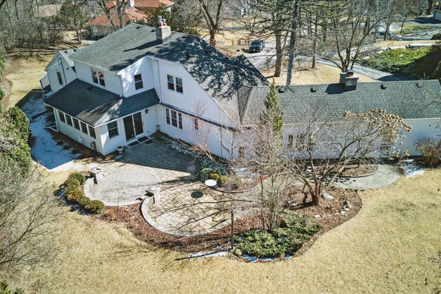 1045 Grandview DRIVE, Elm Grove, WI 53122