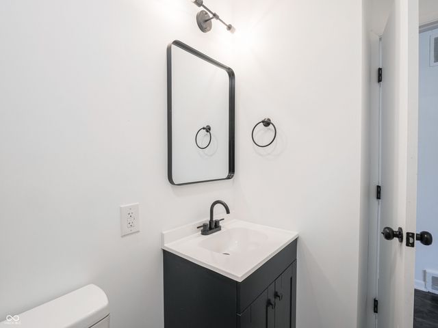 226 N Sigsbee Street, Indianapolis, IN 46214