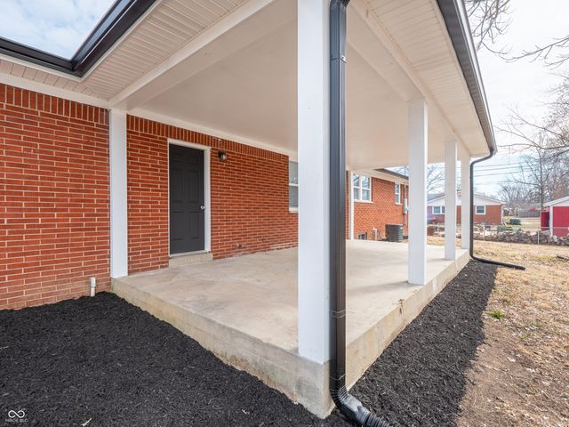 226 N Sigsbee Street, Indianapolis, IN 46214