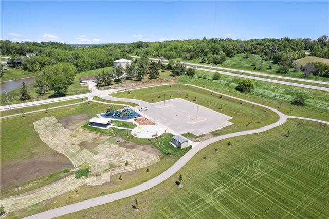 2921 Timber Creek Court, Hiawatha, IA 52233