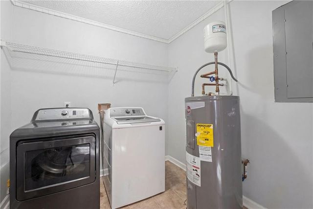 1384 Country Lane NE Way, Conyers, GA 30012