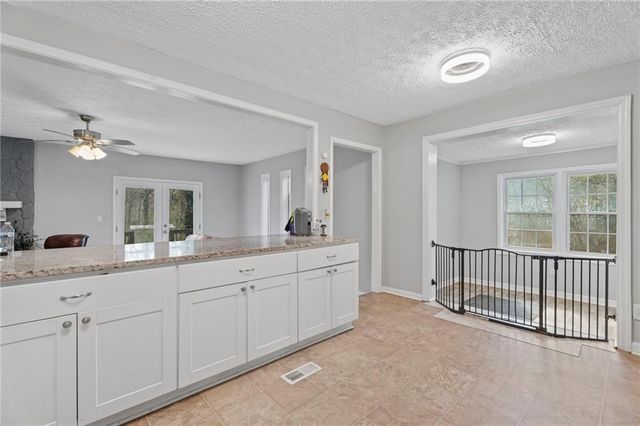 1384 Country Lane NE Way, Conyers, GA 30012