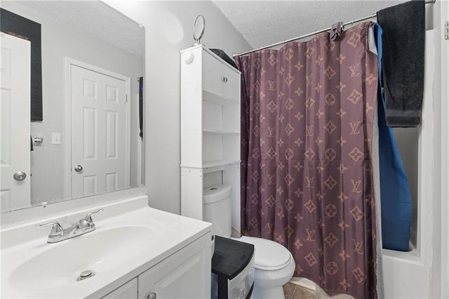 1384 Country Lane NE Way, Conyers, GA 30012