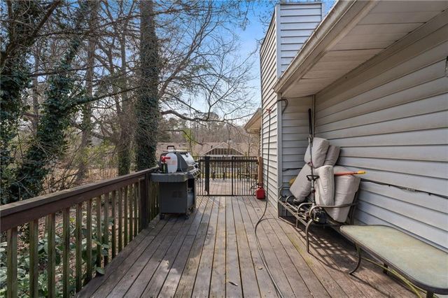 1384 Country Lane NE Way, Conyers, GA 30012