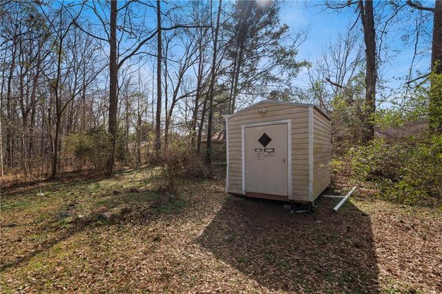 1384 Country Lane NE Way, Conyers, GA 30012