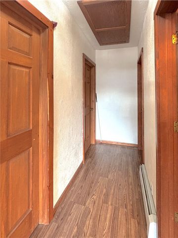 4217 Hillsville Rd, Pulaski Twp, PA 16143