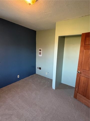 4217 Hillsville Rd, Pulaski Twp, PA 16143