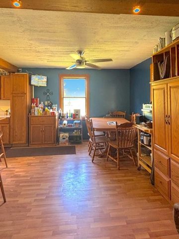 4217 Hillsville Rd, Pulaski Twp, PA 16143