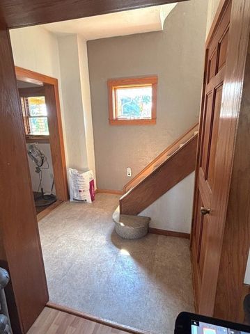4217 Hillsville Rd, Pulaski Twp, PA 16143