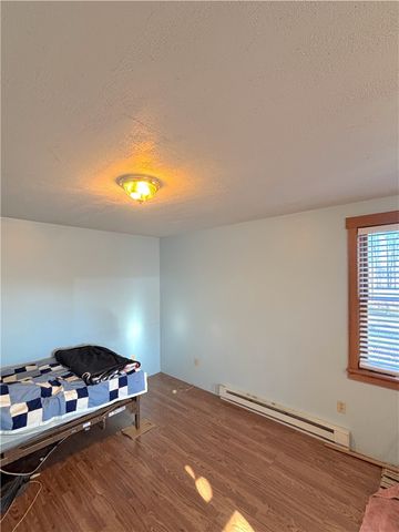 4217 Hillsville Rd, Pulaski Twp, PA 16143