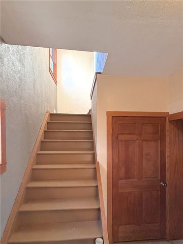 4217 Hillsville Rd, Pulaski Twp, PA 16143