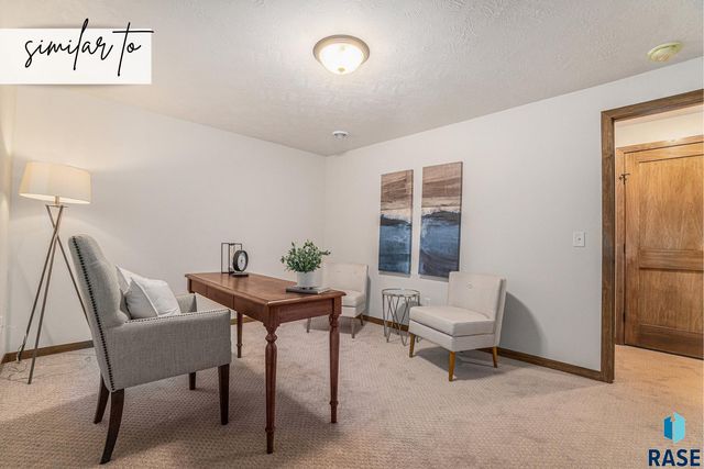 8019 E 44th St Street, Sioux Falls, SD 57110