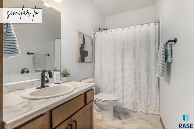 8019 E 44th St Street, Sioux Falls, SD 57110