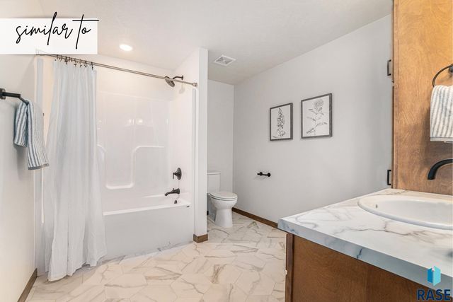 8019 E 44th St Street, Sioux Falls, SD 57110