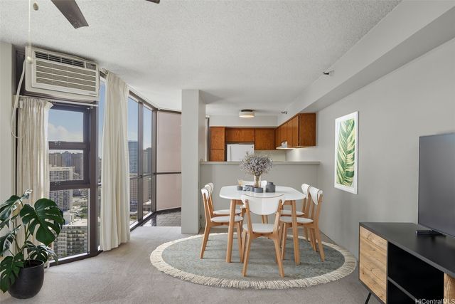 930 Kaheka Street 3405, Honolulu, HI 96814