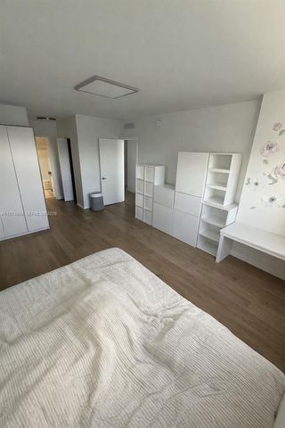 300 Bayview Dr 2106, Sunny Isles Beach, FL 33160