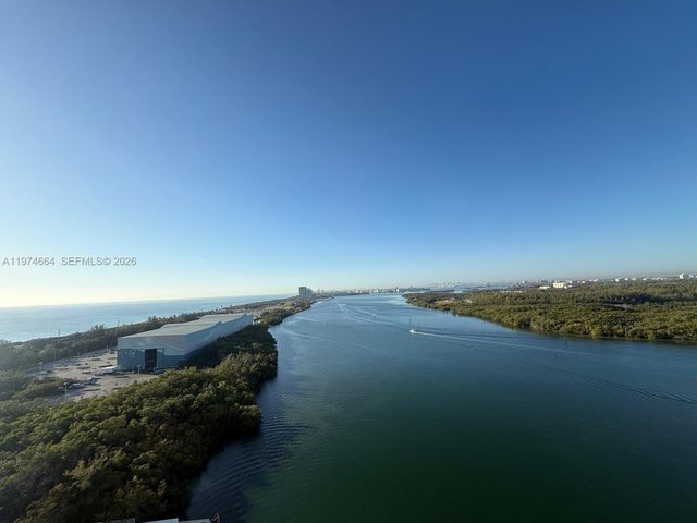 300 Bayview Dr 2106, Sunny Isles Beach, FL 33160
