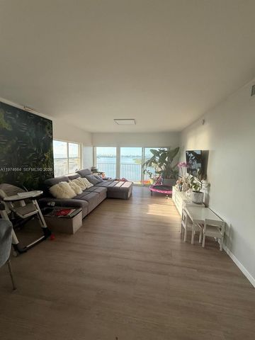 300 Bayview Dr 2106, Sunny Isles Beach, FL 33160