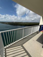 300 Bayview Dr 2106, Sunny Isles Beach, FL 33160