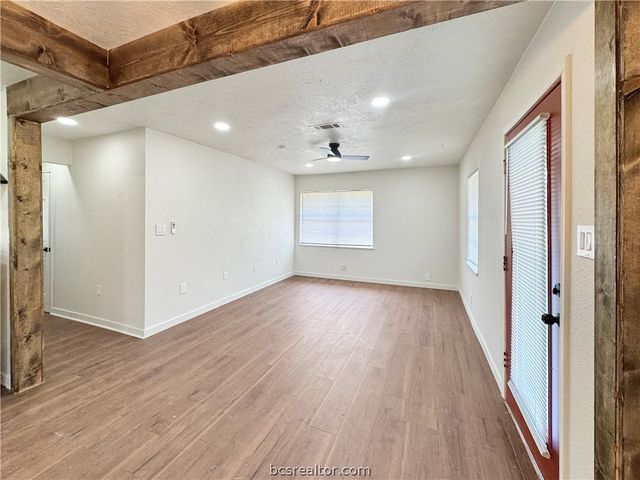 603 West Evans Street, Hearne, TX 77859