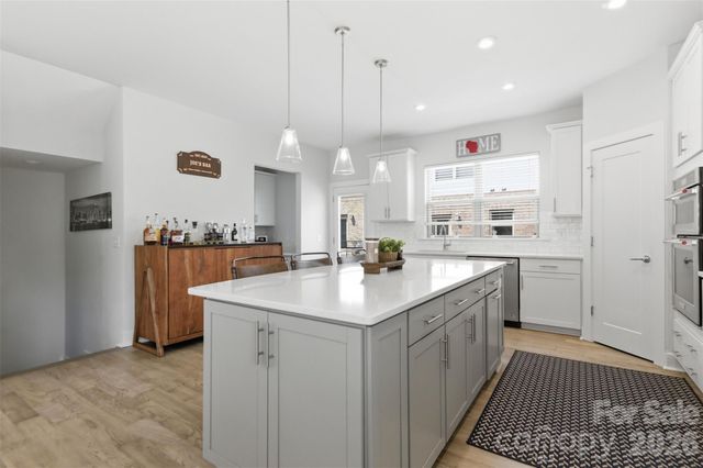 18005 Nolita Lane, Charlotte, NC 28204