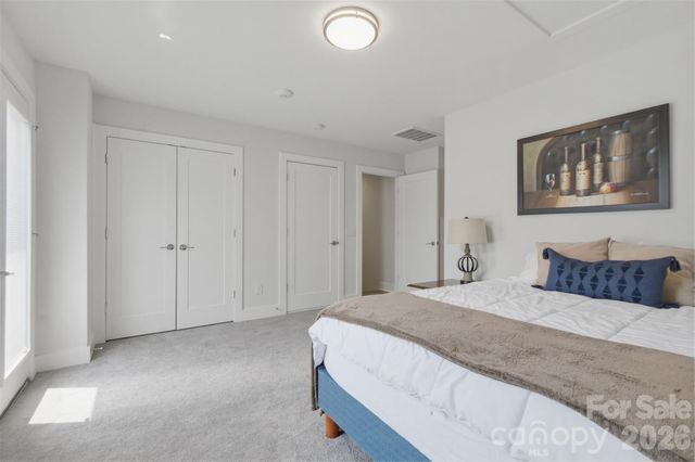 18005 Nolita Lane, Charlotte, NC 28204