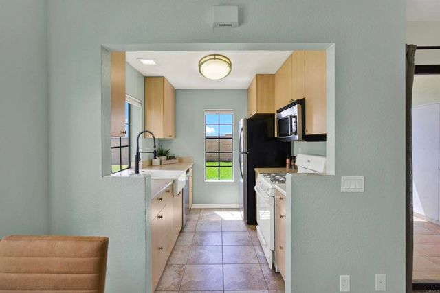 13315 Caminto Ciera 139, San Diego, CA 92129