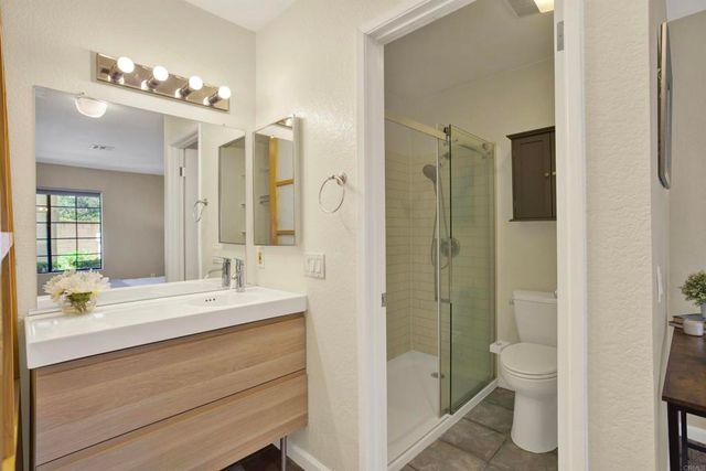 13315 Caminto Ciera 139, San Diego, CA 92129