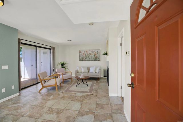 13315 Caminto Ciera 139, San Diego, CA 92129