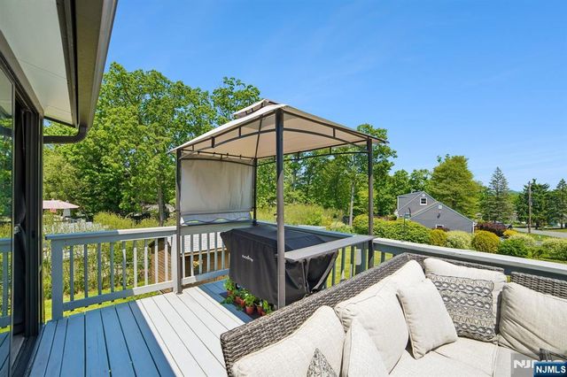 23 Moore Road, West Milford, NJ 07480